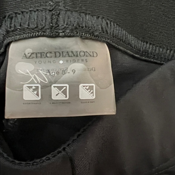 Aztec Diamond youth ages 8-9 full seat leggings - Picture 7 of 7